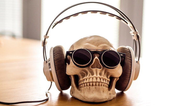 6 Haunting Podcasts for Horror Fans - 308