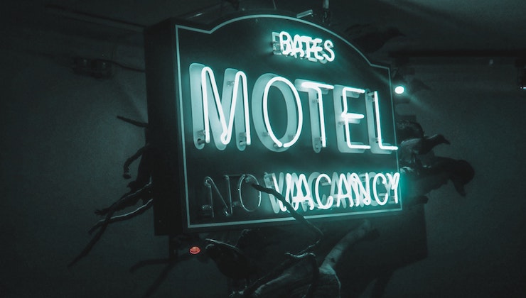 Express Checkout: 5 Horror Novels Set in Creepy Hotels - 56